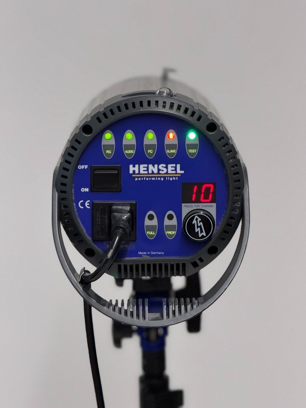 Blitze: Hensel Expert Pro 250 Plus Studioblitz 250 Ws inkl. Stativ – Gebraucht aus Olten von antonio.troia 1