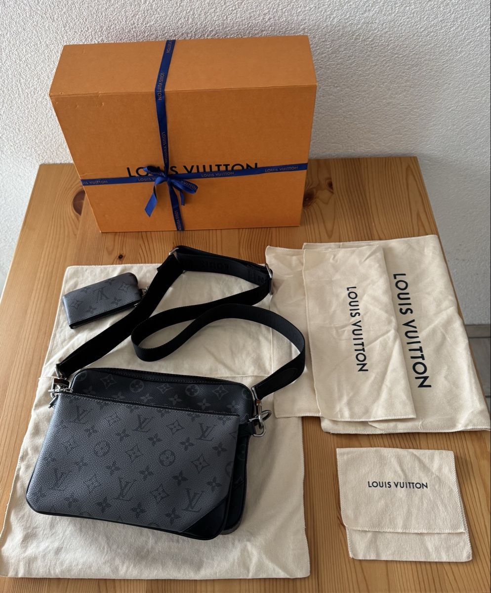Louis Vuitton Sacs: Louis Vuitton Trio Messenger Monogram Eclipse bag – Neuf (Voir description) à Langendorf par lef_qh9m 2