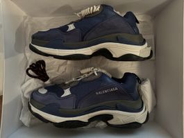 BALENCIAGA Tripple S