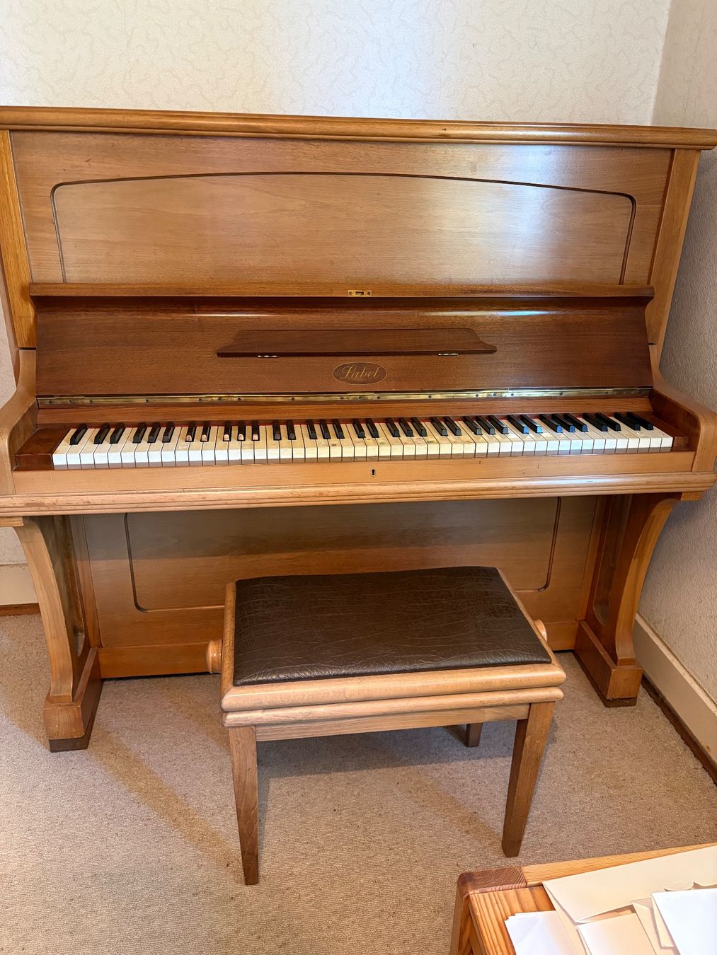 Strumenti musicali: Antikes Klavier Sabel mit Hocker – Usato da Lenzburg venduto da drummerlenzburg 1