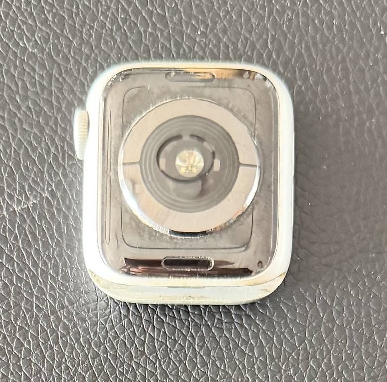 Smartwatch: Apple Watch 4 (42 mm) – D'occasion à Schenkon par jor_m2jy 3