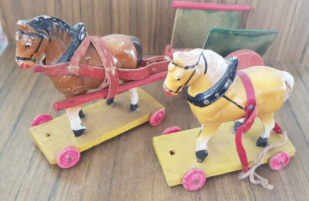 Jouets: Holzpferde Gespann 2 Stück – D'occasion à Mörschwil par antiksalon 7
