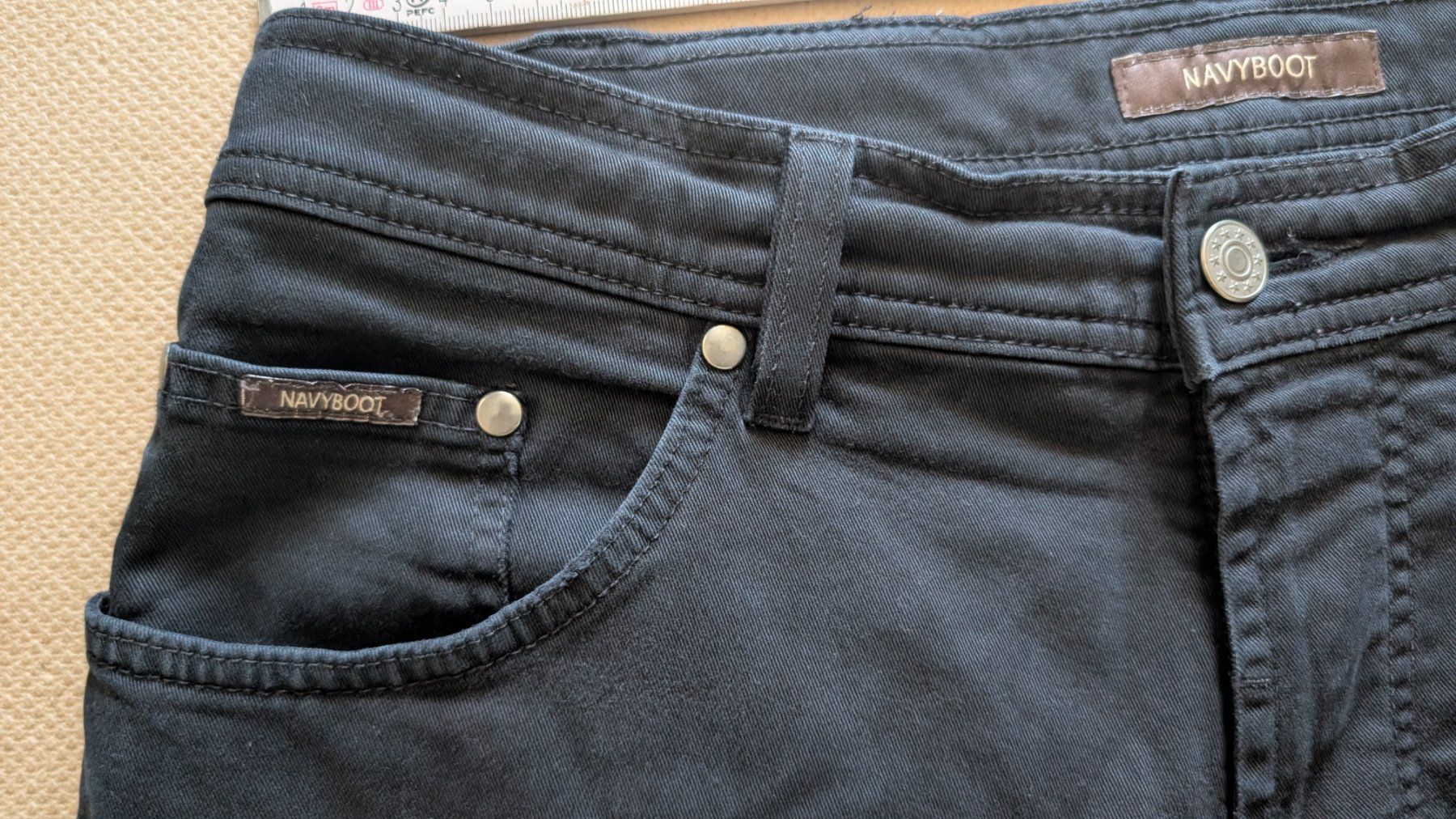 Navyboot Jeans: Jeans Navyboot 34/34 – D'occasion à COTTENS VD par Lunaebuyers 3