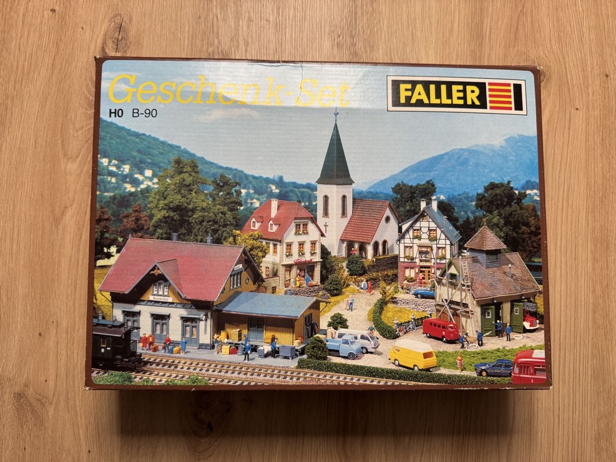 Faller Modellini di ferrovie: Faller Geschenk-Set B-90 H0 - Selten - unvollständig – Usato da Biberist venduto da etesummer