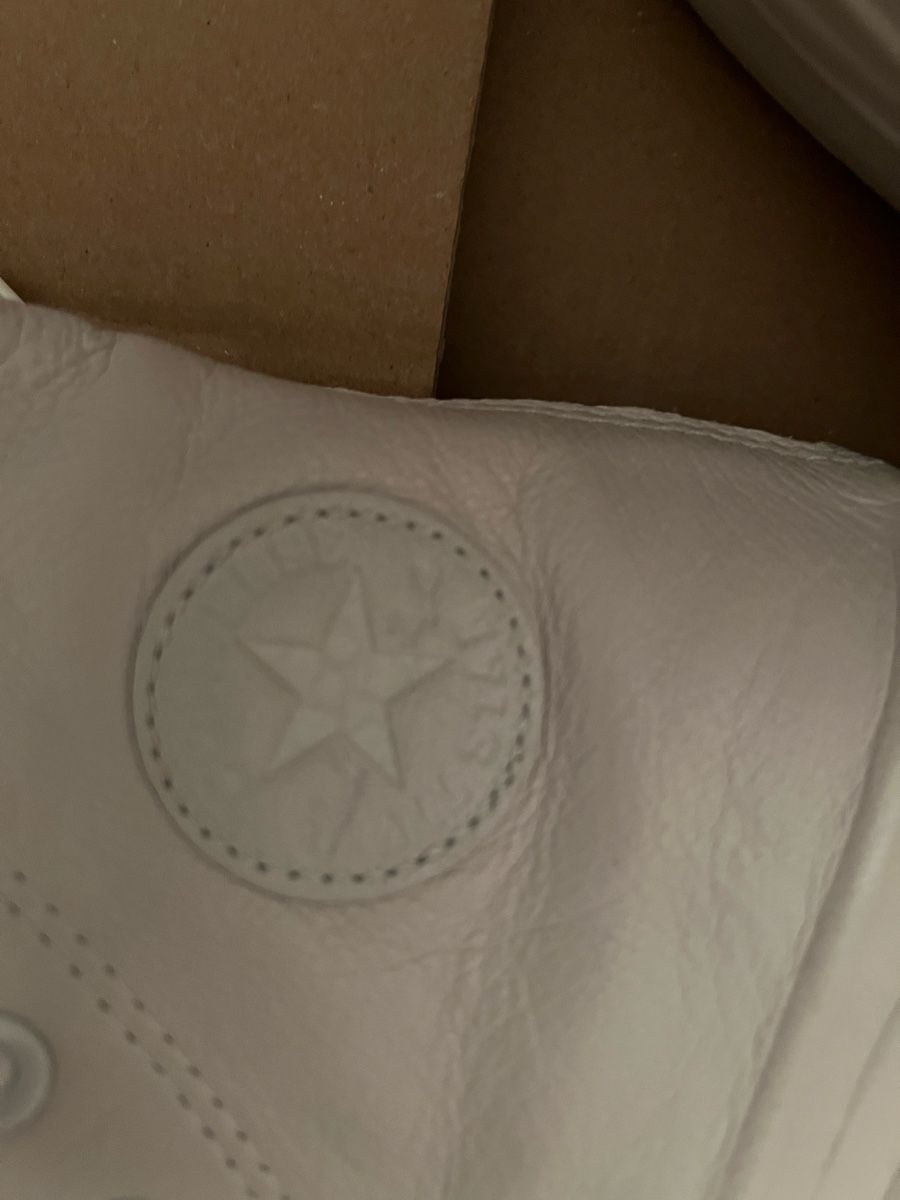 Converse Damenschuhe: Converse Chuck Taylor All Star Leder Grösse 37 – Gebraucht aus Bettlach von Tradenet100 3