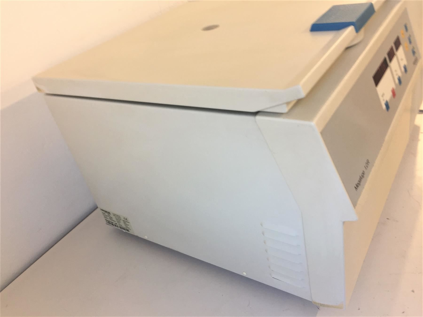 Laborzubehör: Heraeus Megafuge 1.0R, gekühlt – Gebraucht aus Niederdorf von LeptonAG_Labor 2