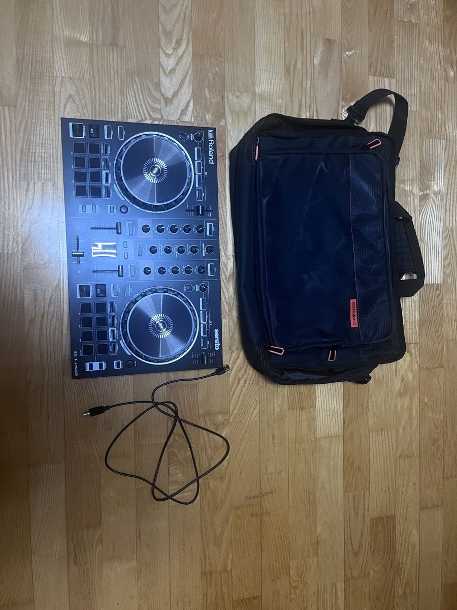 Roland Console di mixaggio: Roland DJ 202 – Usato da Kerns venduto da sil_7ghc