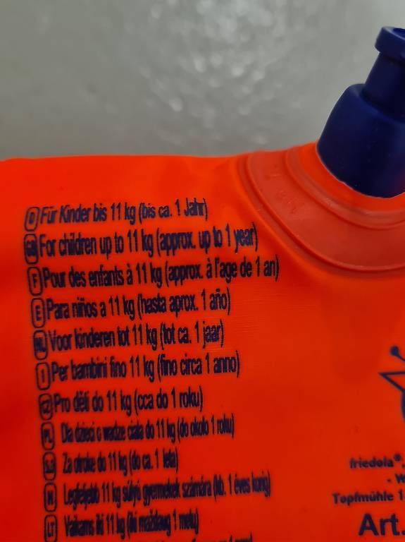 Giubbotti di salvataggio: Schwimmflügeli – Usato da Wigoltingen venduto da Chanti.89 1