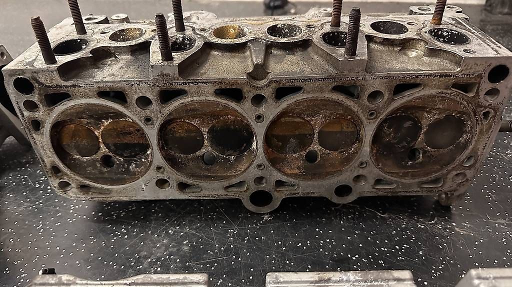 Tutti pezzi di ricambio auto: Golf 2 G60 Motorenteile – Usato da Niederdorf venduto da Volkswagen90 3