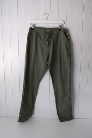 Carolina Hose Khaki mit Perlenborte Grösse L neuwertig