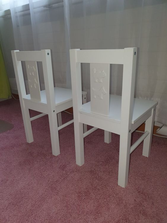 IKEA Kindertisch und zwei Stühle Kaufen auf Ricardo