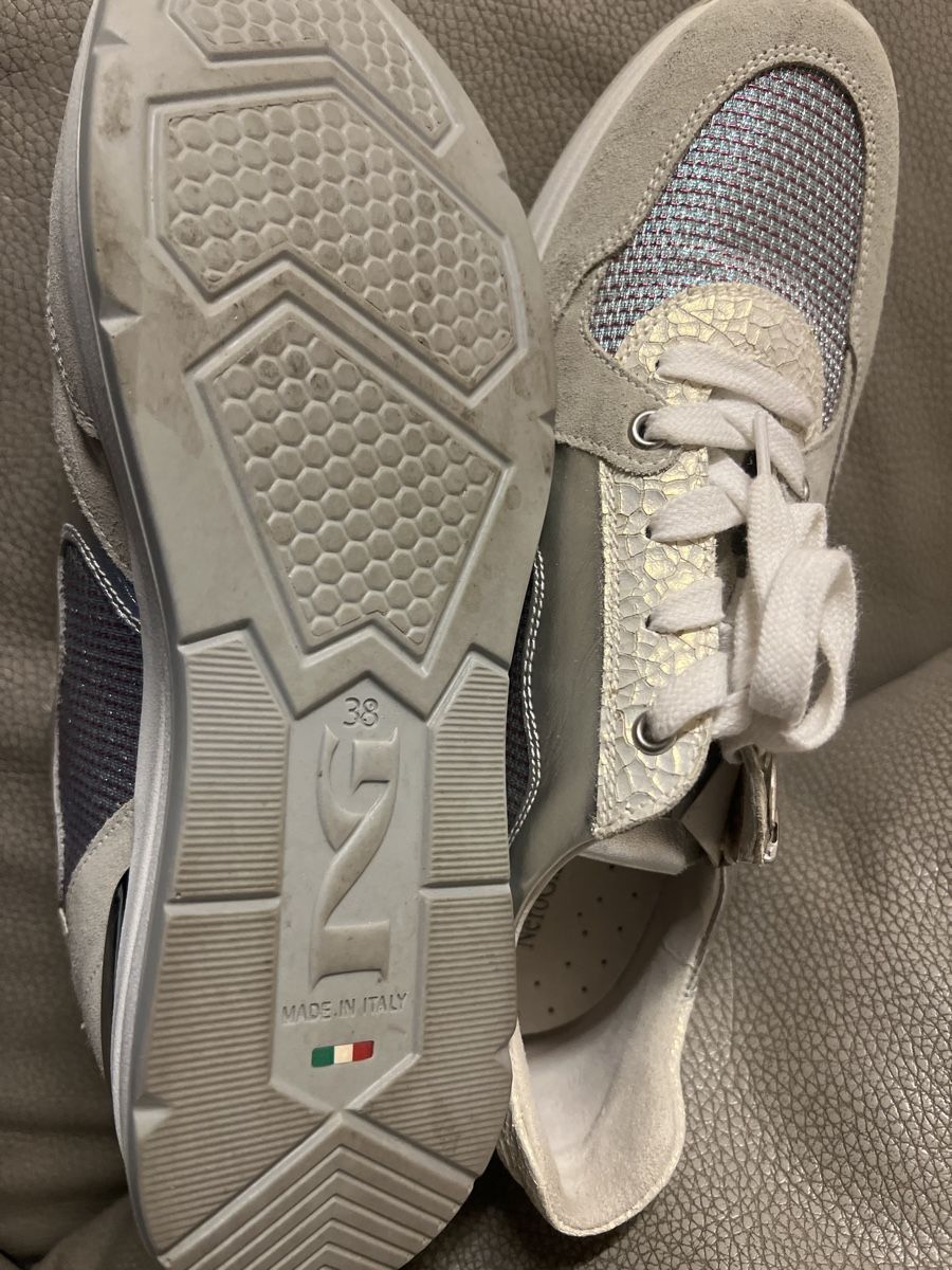 Scarpe da donna: Original NeroGiardini Sneaker, Damenschuh, Gr. 38, – Usato da Rorschach venduto da TimelessTrading 3
