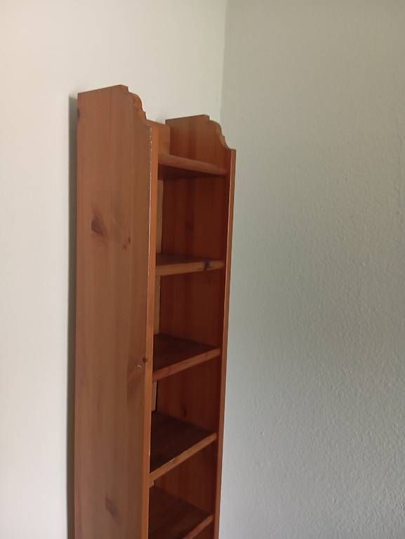 Scaffali: Schmales Büchergestell – Usato da Basel venduto da Petergunn 3