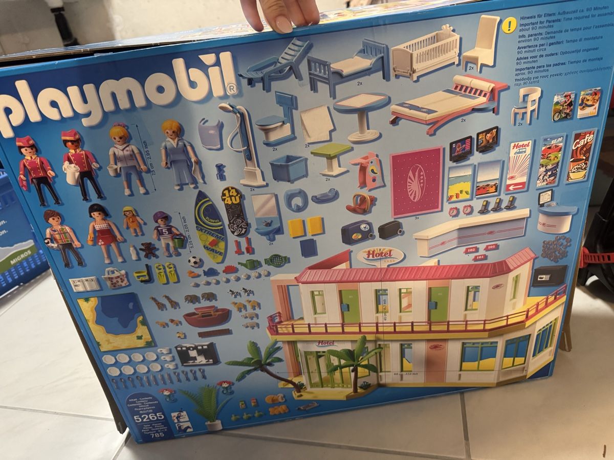 Playmobil Giocattoli: Playmobil Hotel – Usato da Muhen venduto da lia_8nby 1