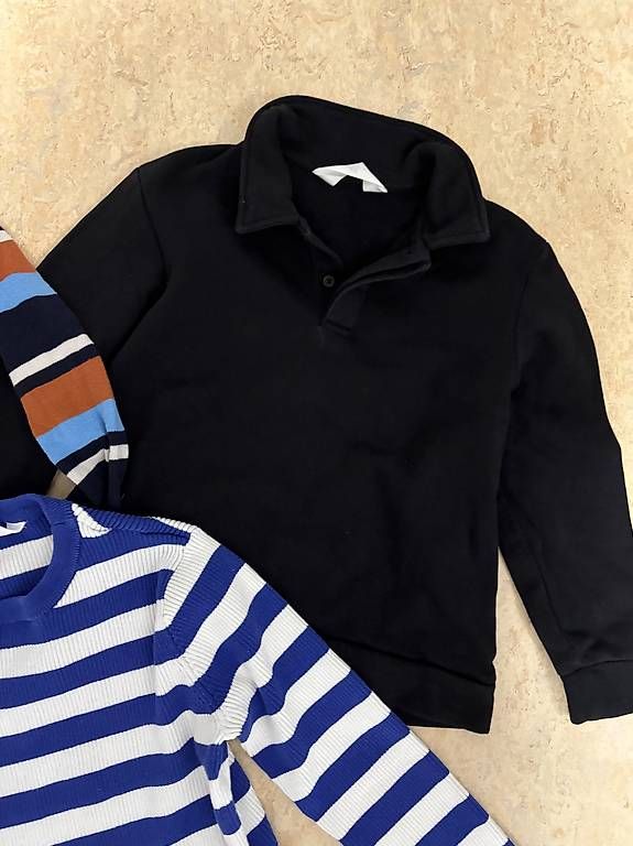 Pullover & Sweatshirts: Pullover Set 122/128 – Gebraucht aus Pfungen von I18-E24 3