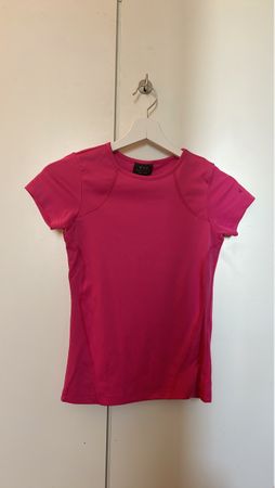 T-shirt de sport rose fuschia, made in Europe
