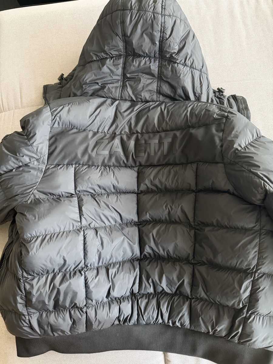 Giacche: Zavetti Steppjacke / Pufferjacke mit Kapuze – Usato da Zürich venduto da kar_6m6v