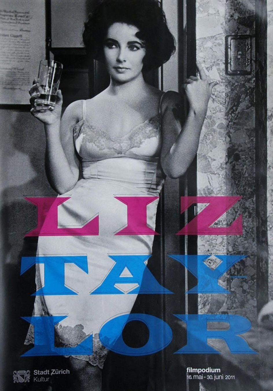 Foto & Immagini: Liz Taylor - Filmpodium – Nuovo (secondo la descrizione) da Bern venduto da Vintage-Art-Poster