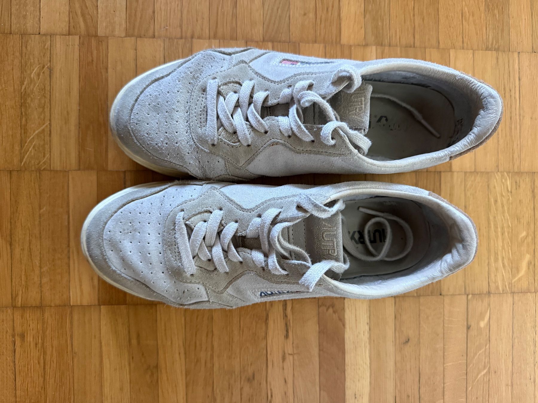 Autry Scarpe da uomo: Autry Sneaker Wildleder gebraucht Grösse 42 – Usato da Zürich venduto da fra_yq25 3