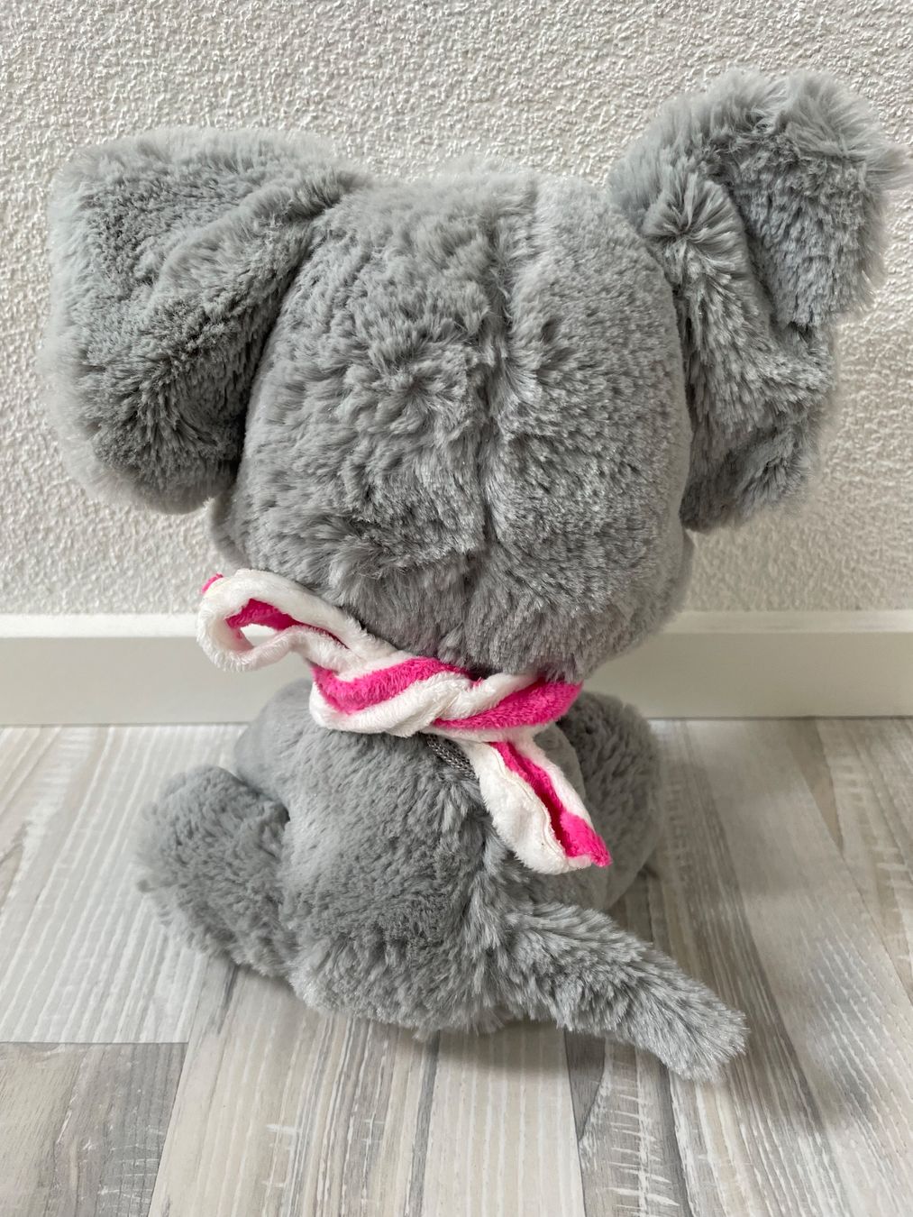 Spielzeuge: Plüschtier Elefant – Gebraucht aus Hellikon von  3