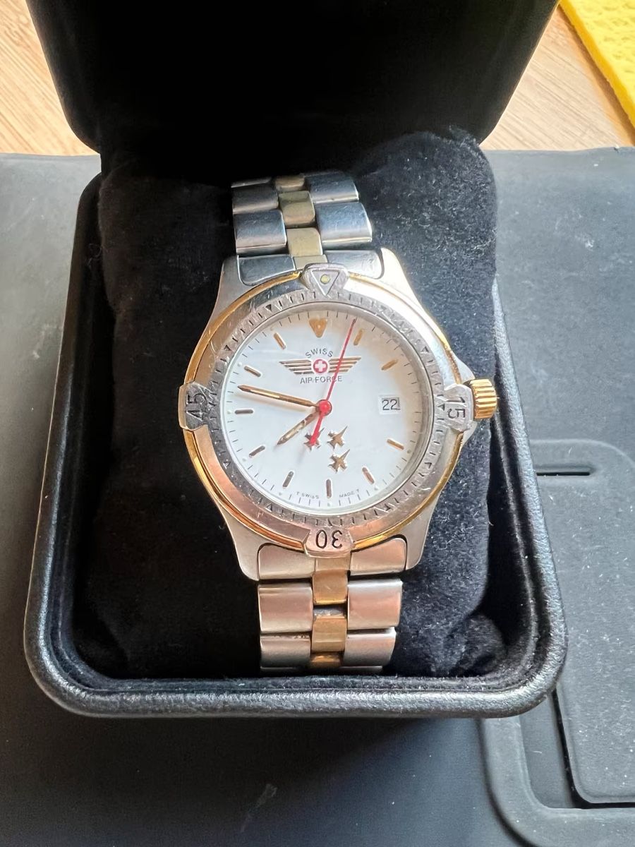 Schweizer Armee Uniformi: Orologio Swiss air force – Usato da Lodrino venduto da pedro_t
