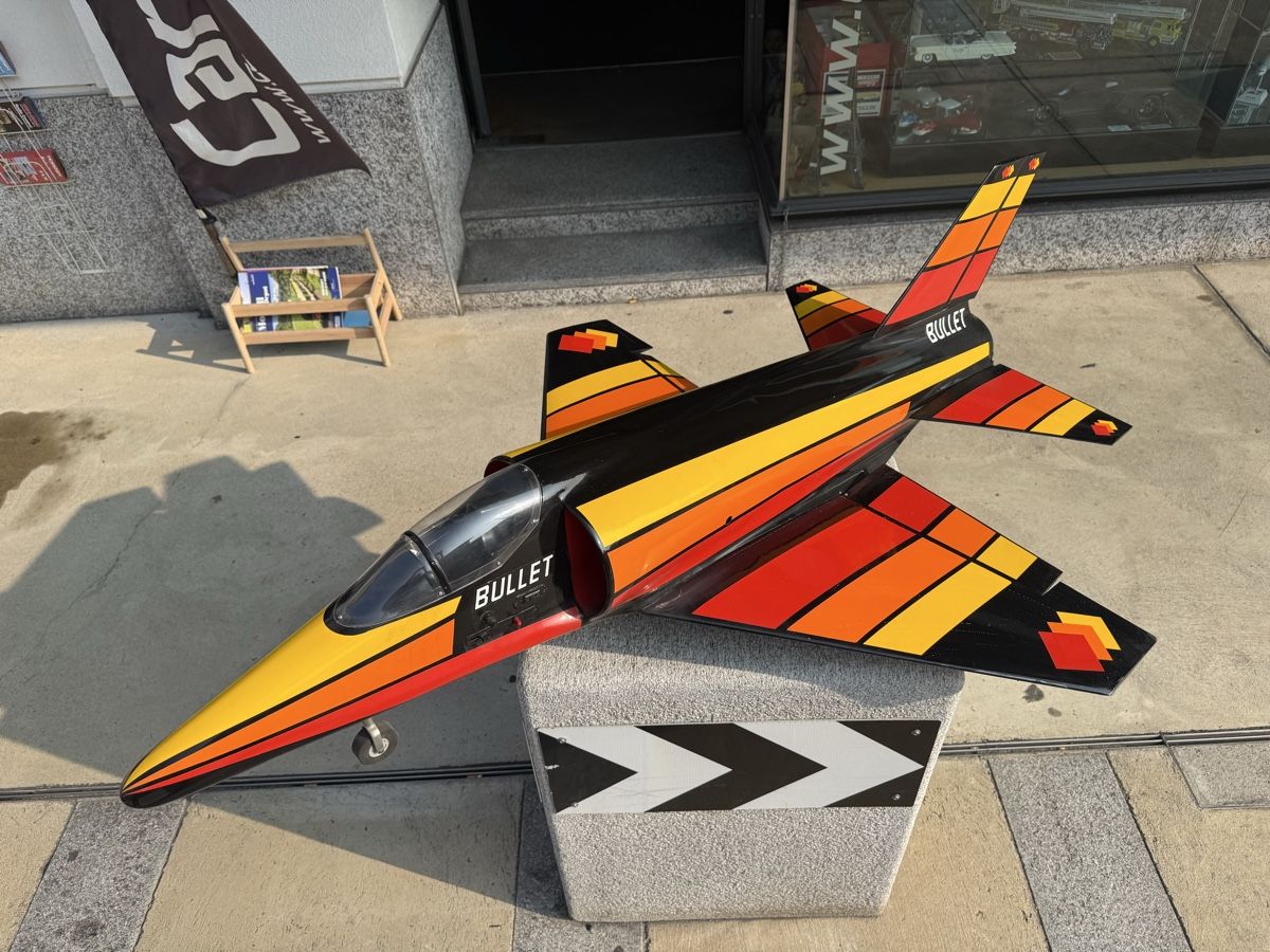 Modellismo RC: RC jet 108cm Airplane Bullet – Usato da Chiasso venduto da Carrara-Modellismo
