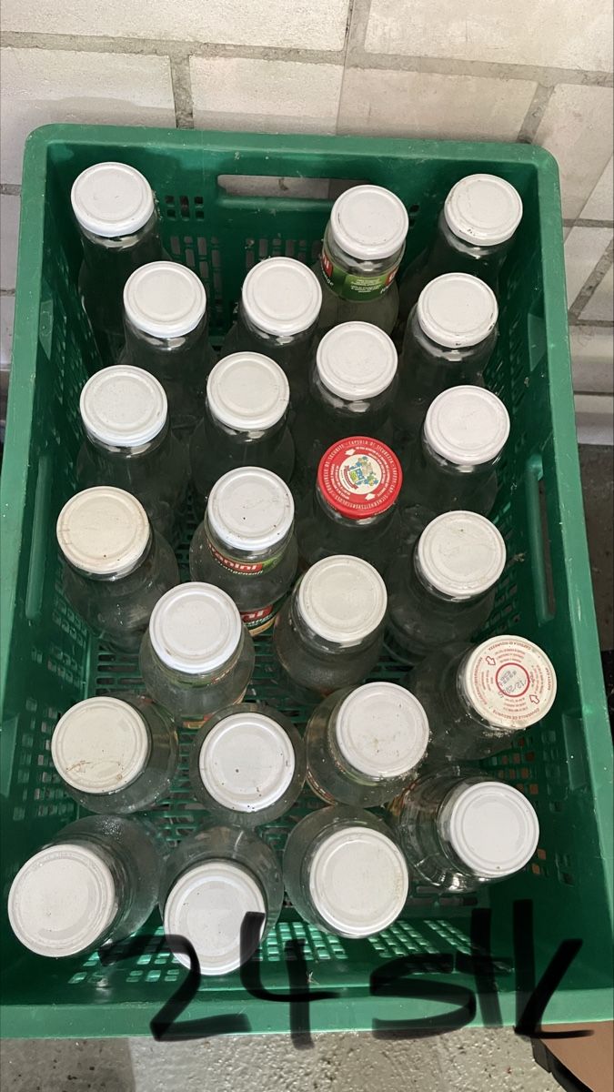 Contenitori & Simili: 24 Tomatengläser – Usato da Selzach venduto da Giusi400