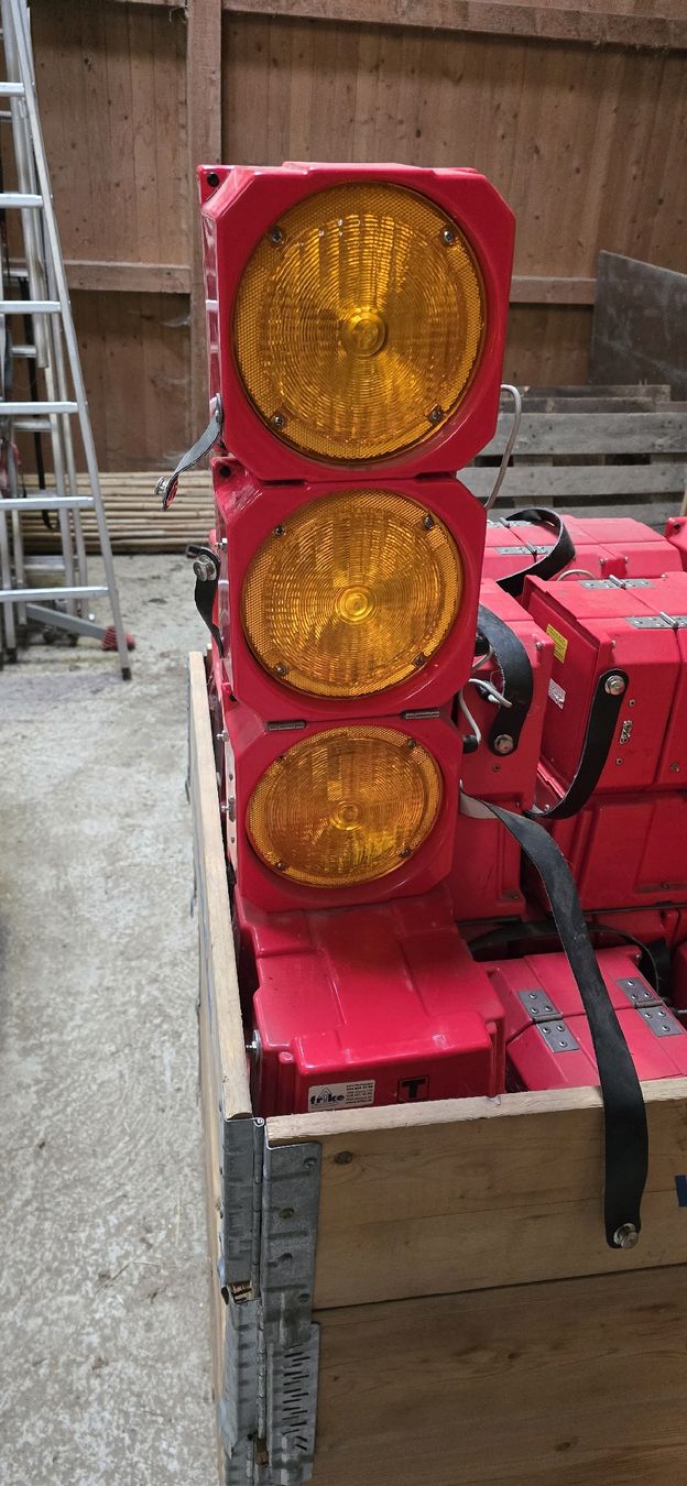 Lampade: palet voll lampen – Usato da Schaffhausen venduto da aos_hv6l 2
