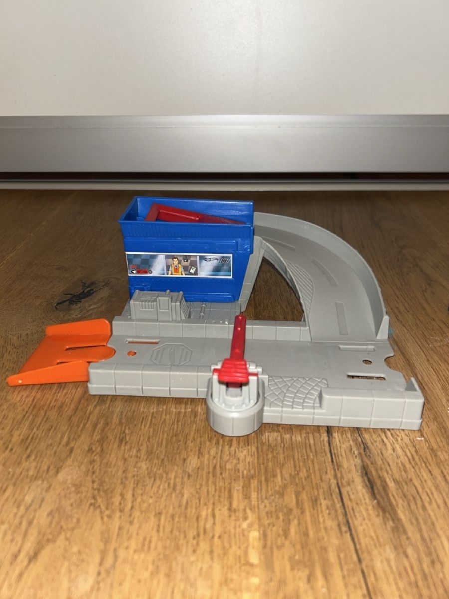 Hot Wheels Giocattoli: Hot Wheel Dreier-Set – Usato da Binningen venduto da Tim_777 1