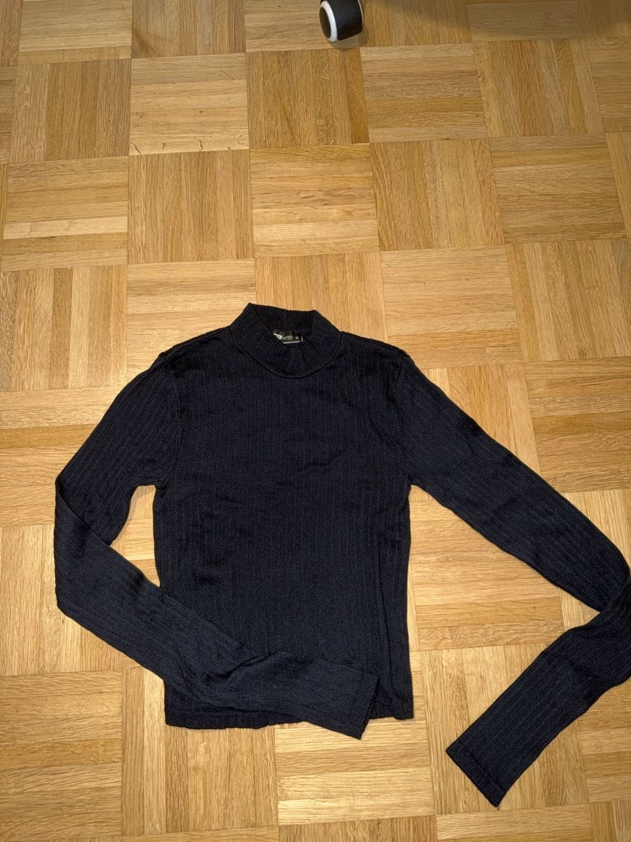 Maglioni & Felpe: Langarmshirt neu – Nuovo (secondo la descrizione) da Biel/Bienne venduto da Peeeep10 1