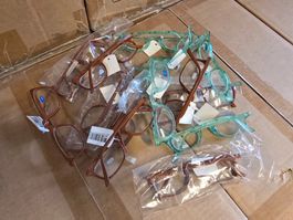 Posten mit diversen neuen Lesebrillen ab 1.-