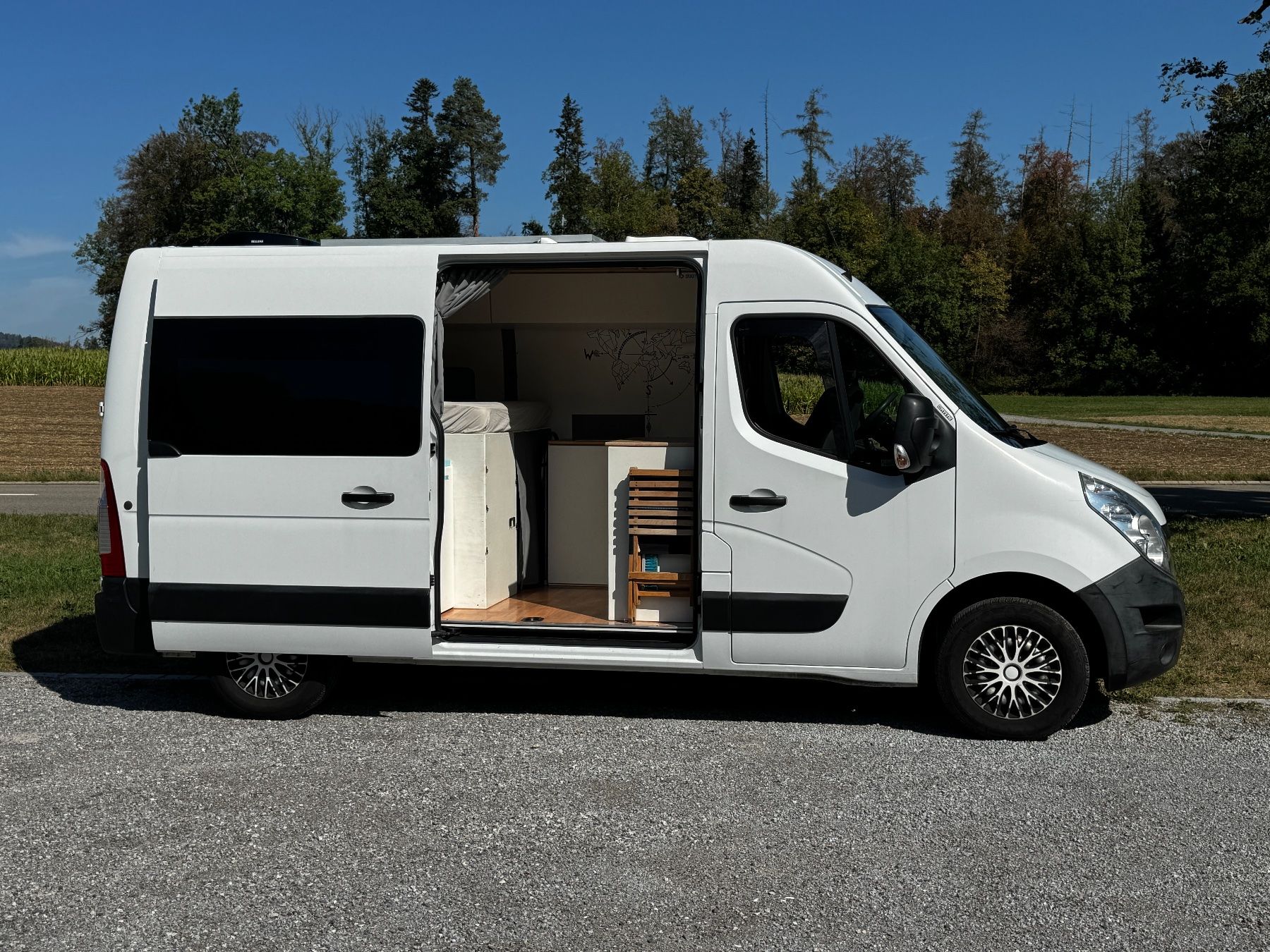 Renault Véhicules de camping: Renault Master Camper Van – D'occasion à Oetwil am See par flader85