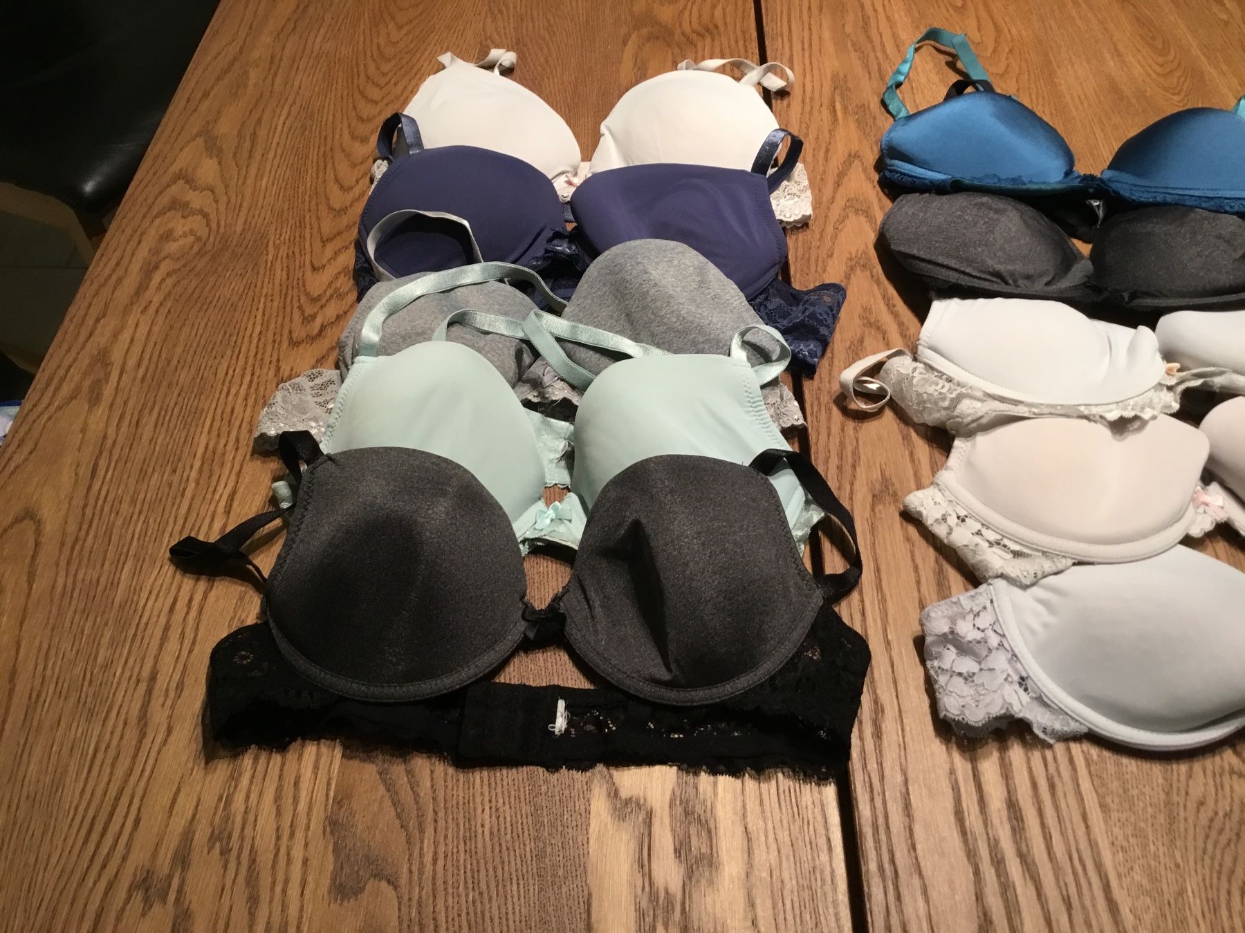 Altra biancheria intima: 10 Damen BHs Grösse 80C – Usato da Würenlos venduto da Tina48 3