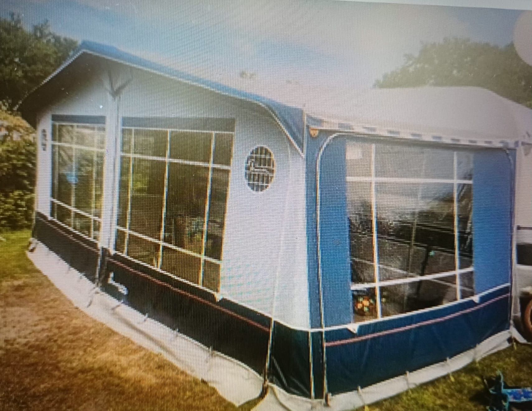 Vorzelte & Markisen: Wohnwagenvorzelt Jsabella Capri Lux blue – Gebraucht aus Esslingen von Lagodipiano 1