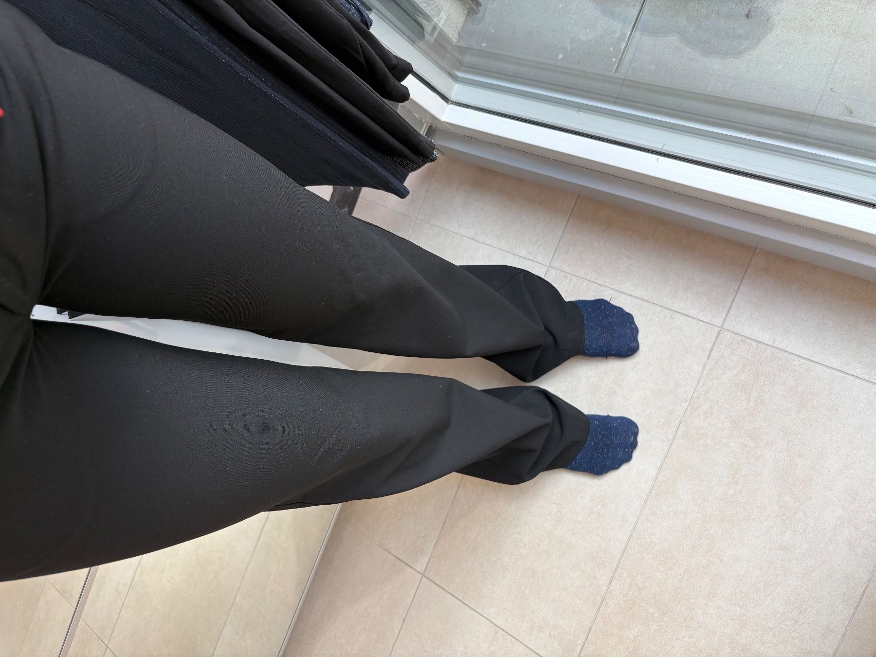 Pantaloni: Pantalon noir Berschka taille 40 – Nuovo (secondo la descrizione) da Vésenaz venduto da ilomd 7