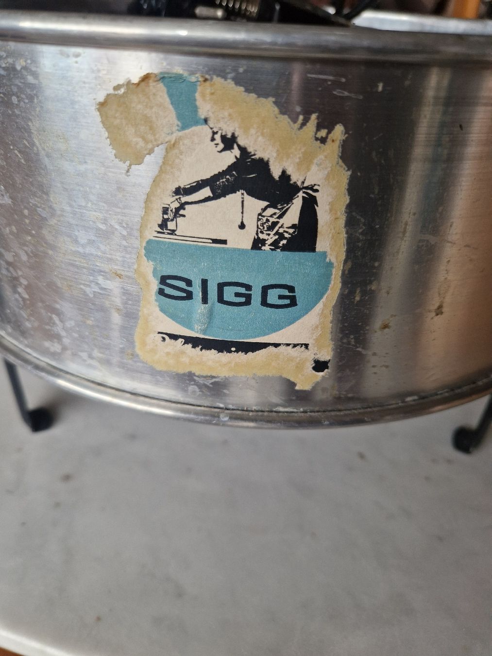 Sigg Appareils de cuisine: SIGG Dörrex Aluminium mit Kabel und Stecker – D'occasion à Mörigen par Clio111 1