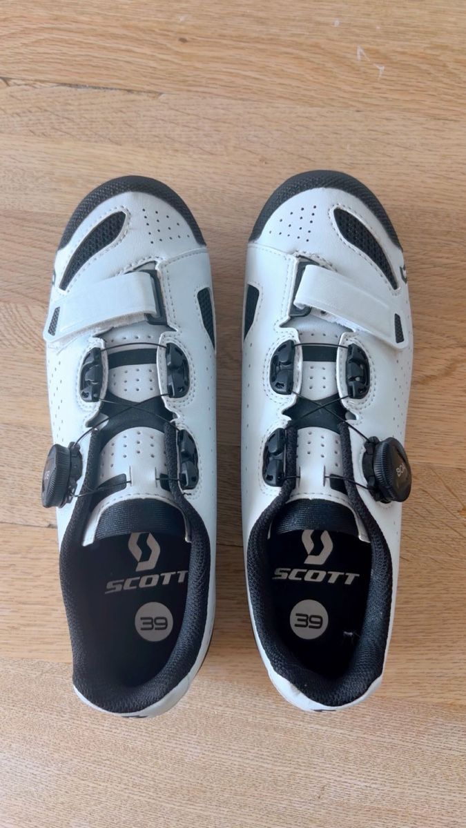 Scarpe da uomo: Chaussures VTT Scott neuves taille 39 – Nuovo (secondo la descrizione) da Savièse venduto da cinal 1