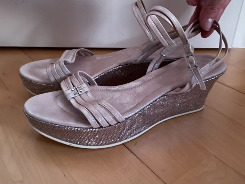 Scarpe da donna: Sandalette/ Sandale, Studio Pollini – Usato da Wattwil venduto da diamant1 3