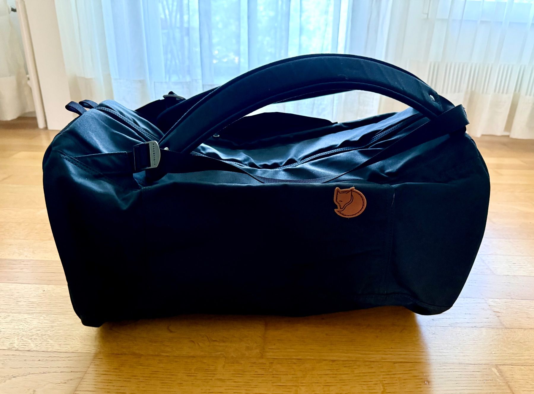Fjällräven Zaini: Fjällräven SPLITPACK UNISEX - Tagesrucksack - Schwarz – Usato da Zug venduto da Rasp07 1