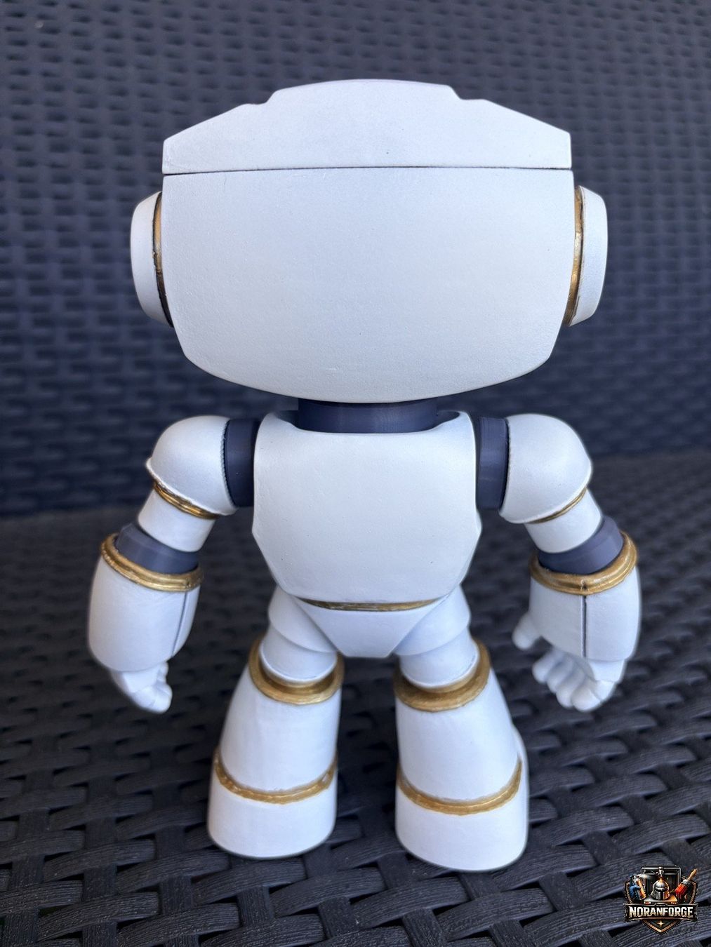 Statuette: Roboterfigur: 17,5 cm - Weiss – Usato da Fislisbach venduto da tam_t828 2