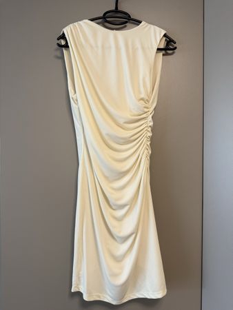 Zara Damenkleid Cremeweiss Grösse M 