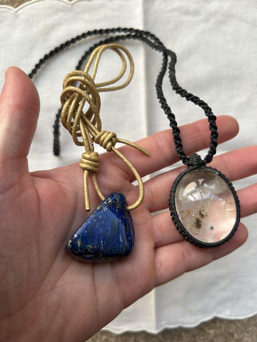 Ciondoli: Anhänger Lapislazuli und Phantomquarz – Usato da Birsfelden venduto da Exclusivity 1