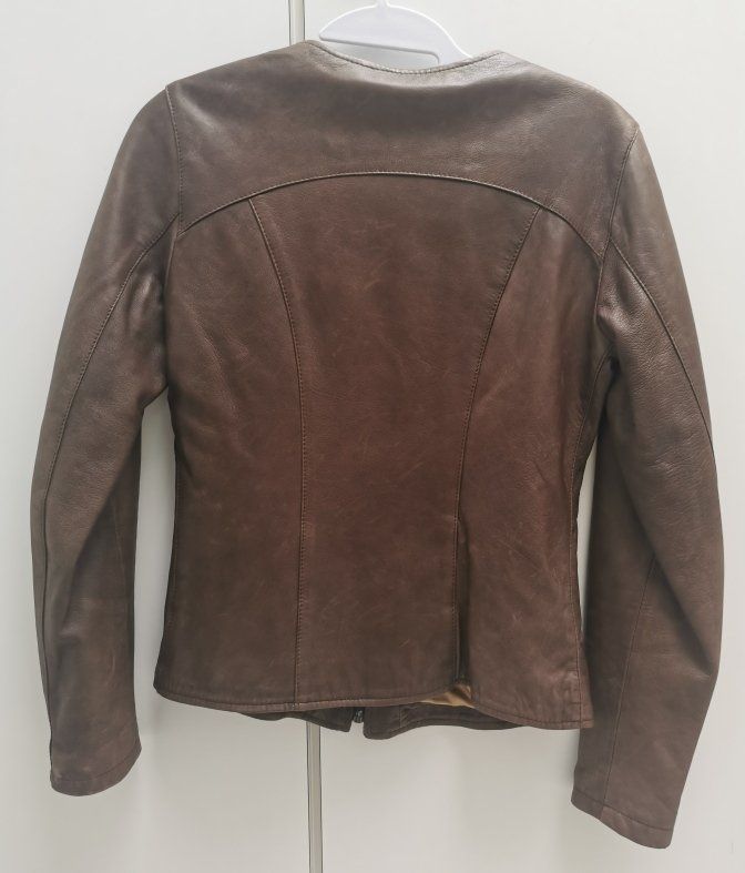 Giacche: Damen Lederjacke braun Grösse 34 – Usato da Dänikon ZH venduto da Beldiwuffi 1