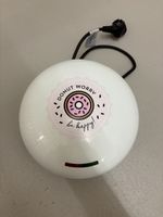 Donut Maker Weiss mit Kabel und Stecker