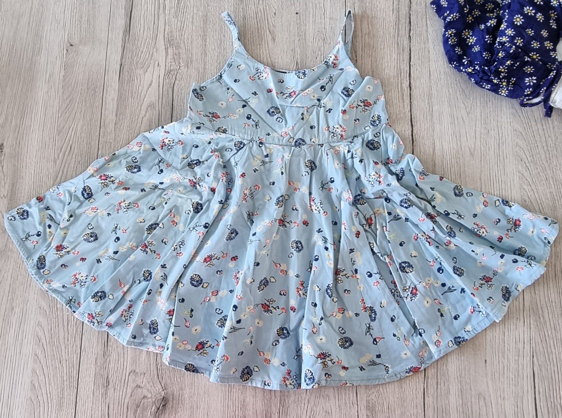 Vestiti & Gonne: 2xSommerkleider gr.92 – Usato da Grossdietwil venduto da GNOM313 2