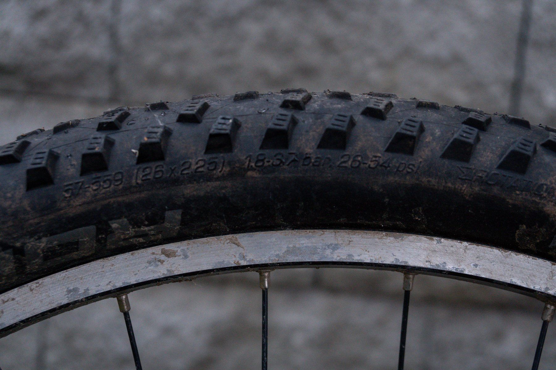 Specialized Biciclette: Specialized Epic Fully Mountainbike – Usato da St. Gallen venduto da c800 9