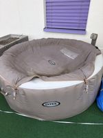 INTEX Whirlpool aufblasbar 4 Personen