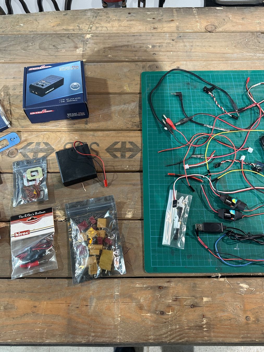 RC Kits de montage: RC Modellbau Teile Konvolut – D'occasion à Luzern par Fracht-Design 2