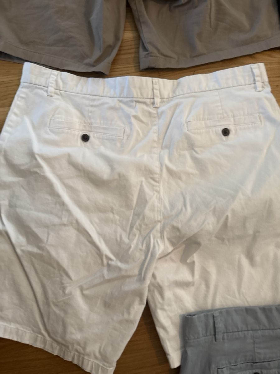 Next Lotti di vestiti: NEXT Chino Shorts NEU Grösse W42 Long – Nuovo e nell'imballaggio originale da Uster venduto da ERIC7777777 1