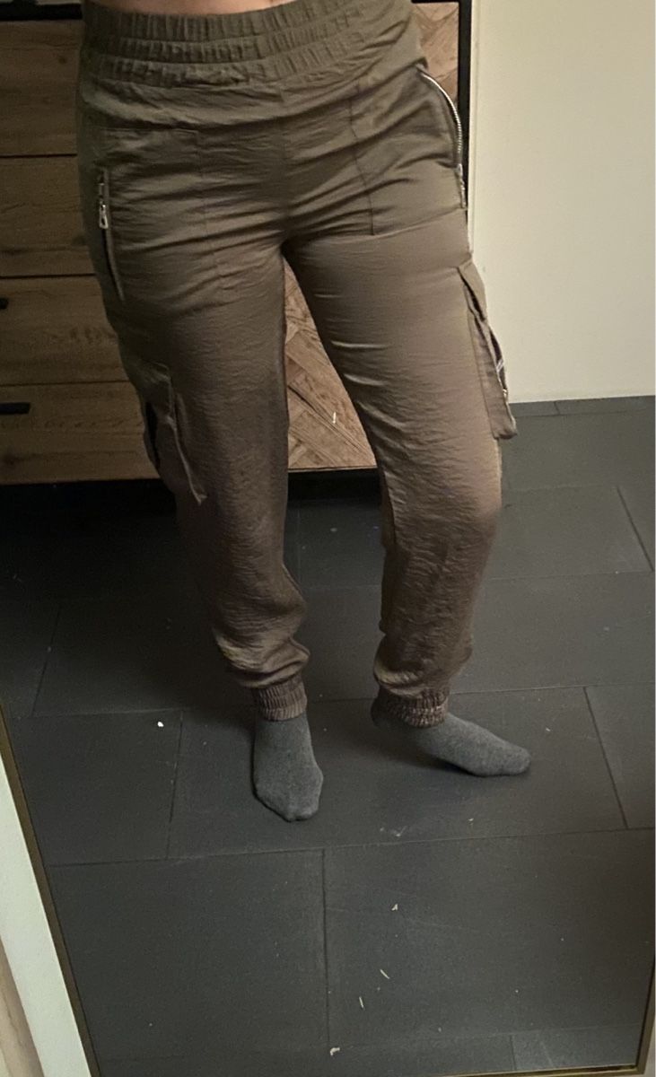 Pantaloni: Olive Green Cargo Pants – Usato da Dietikon venduto da Tdaf33 2